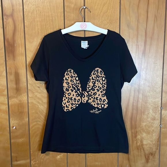 •DISNEY•MINNIE MOUSE LEOPARD PRINT BOW BLACK SHORT SLEEVE TOP IN MEDIUM - Picture 3 of 6